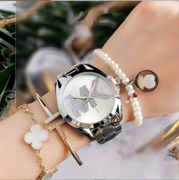 Women's Diamond Quartz Watch Waterproof Simple Dial High-Looking New Versatile Fashion