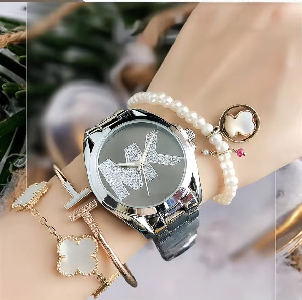 Women's Diamond Quartz Watch Waterproof Simple Dial High-Looking New Versatile Fashion